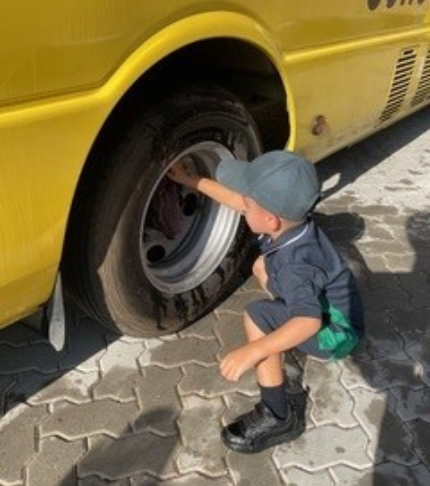 FS Cleaning the buses